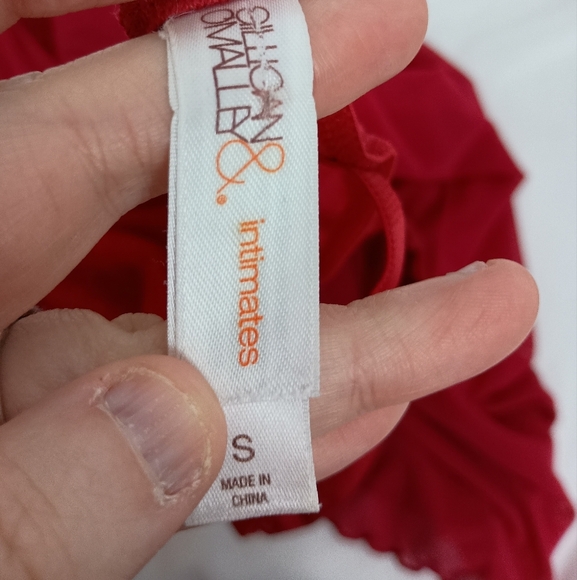 Elegant Red Lace Babydoll Lingerie (#1,382) - Picture 2 of 10